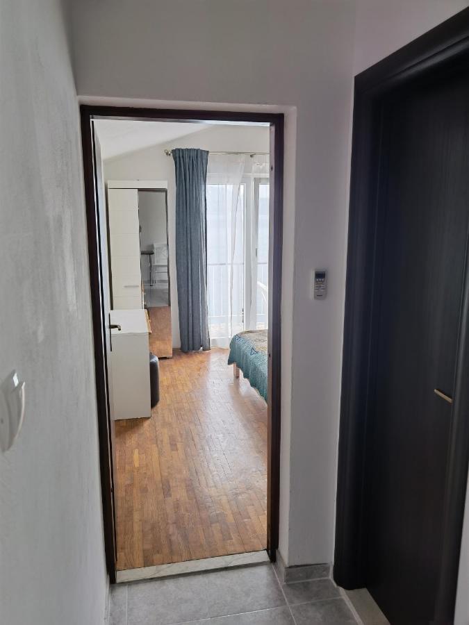 Apartments And Rooms By The Sea Trpanj, Peljesac - 258 Buitenkant foto